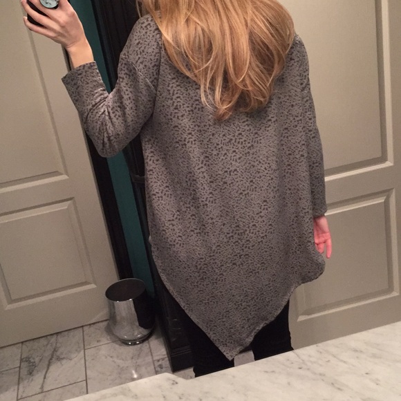 Soft Joie Asymmetric Sweater in Grey Leopard 🐆 - Picture 7 of 8